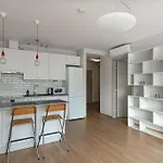 Comfortable City Center Apartment By Urban Rent